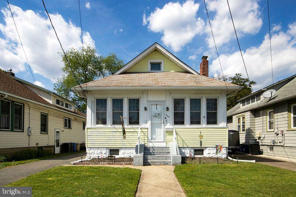 Property Photo:  829 Mercer Street  NJ 08030 