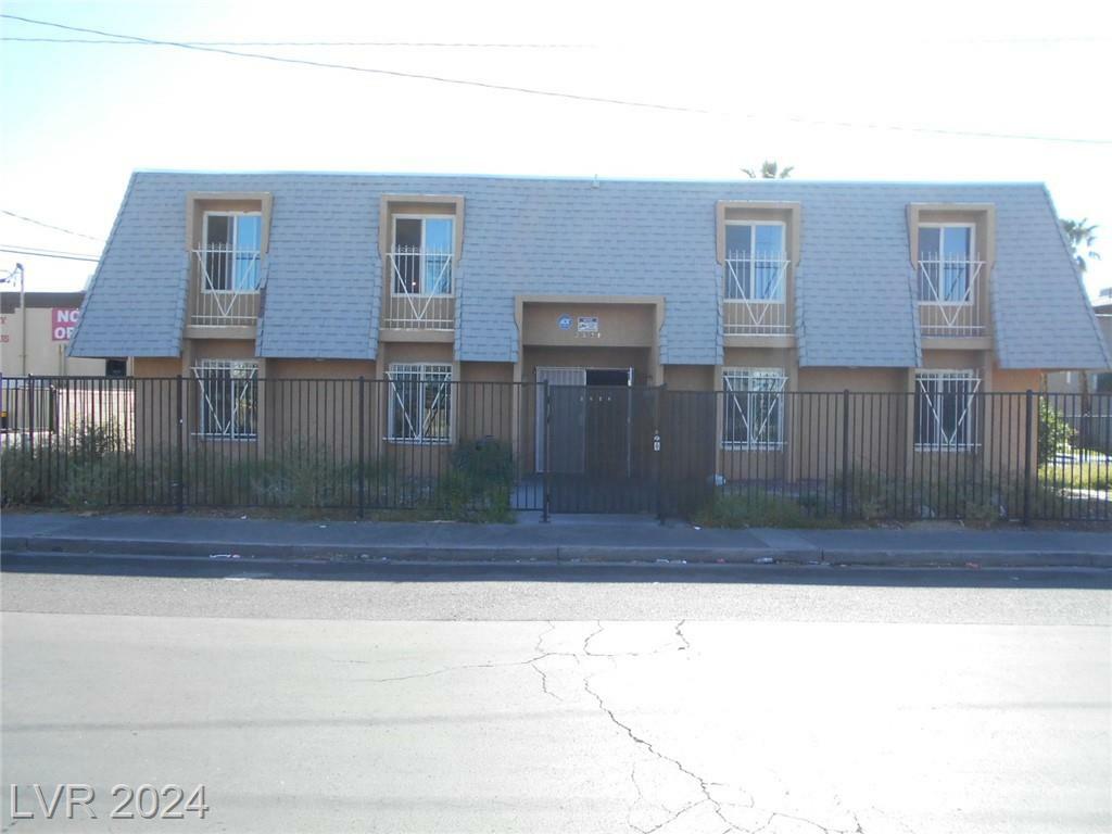 Property Photo:  3520 Cambridge Street 4  NV 89169 