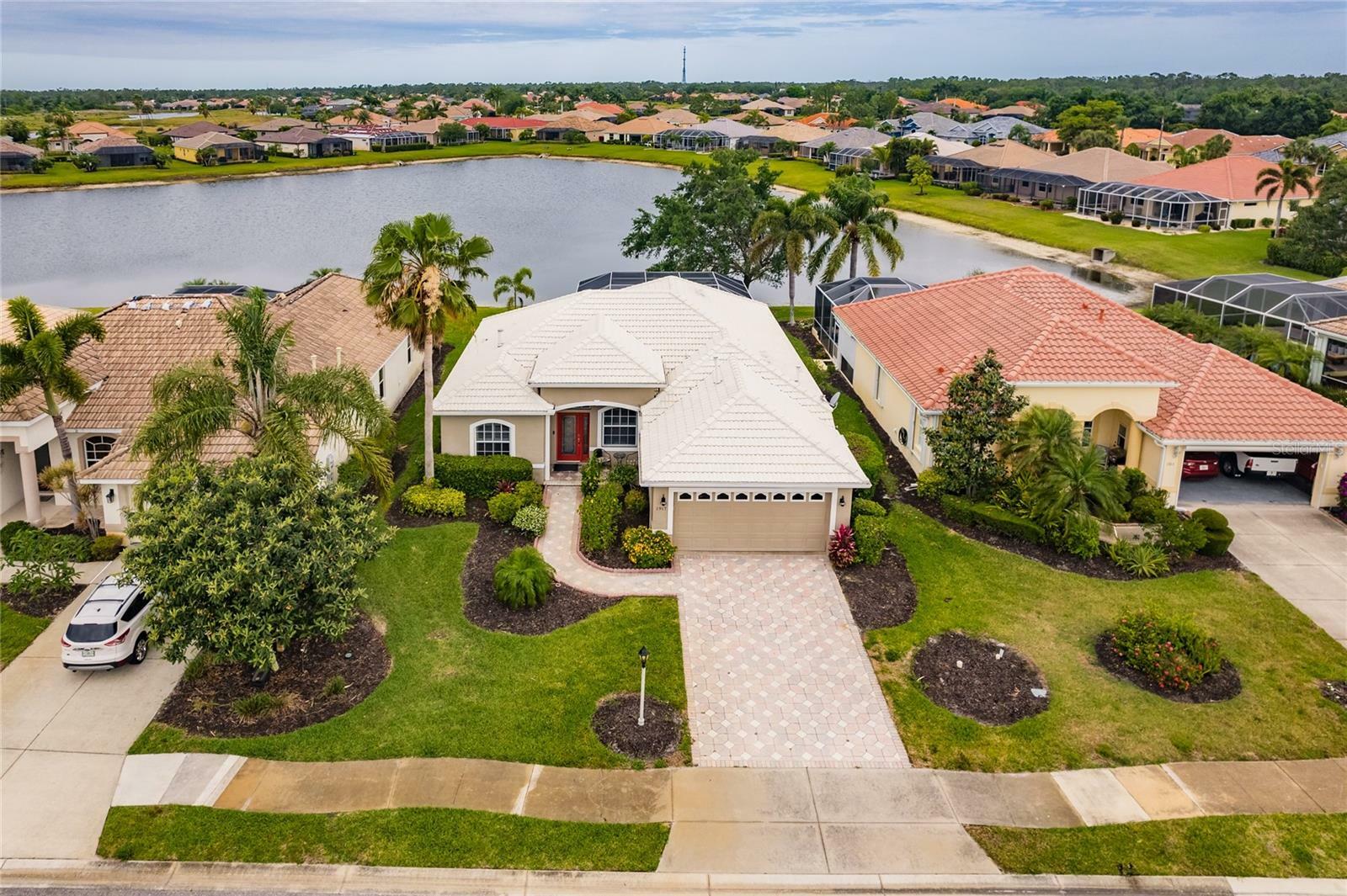 Property Photo: 1917 Coconut Palm Circle FL 34288