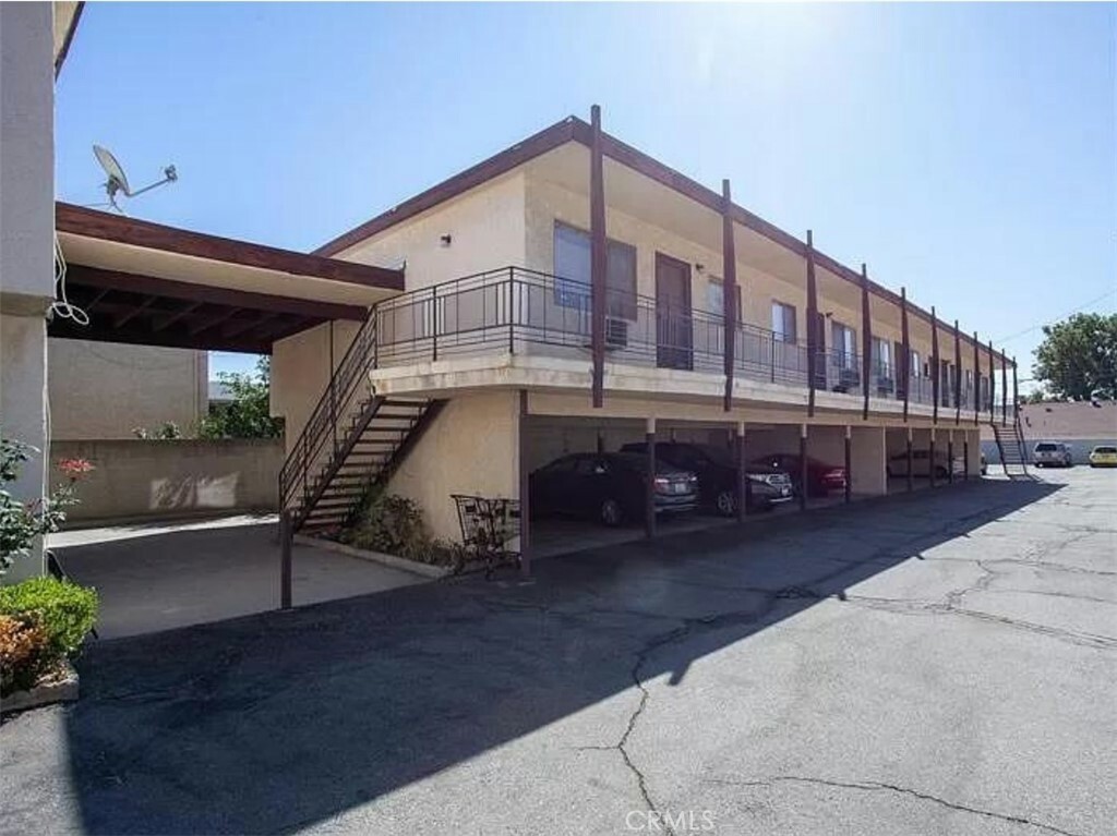 Property Photo:  936 W Duarte Road  CA 91007 