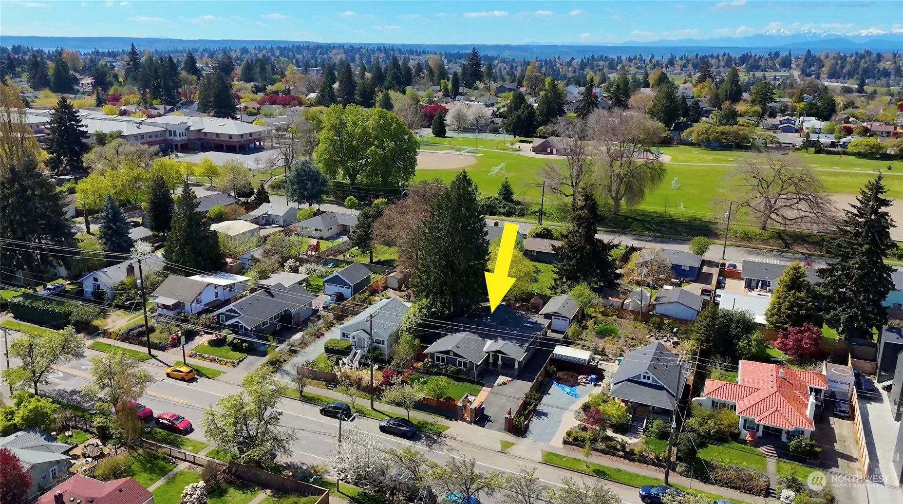 MLS#2224386: 8425 9th Avenue SW, Seattle, WA 98106