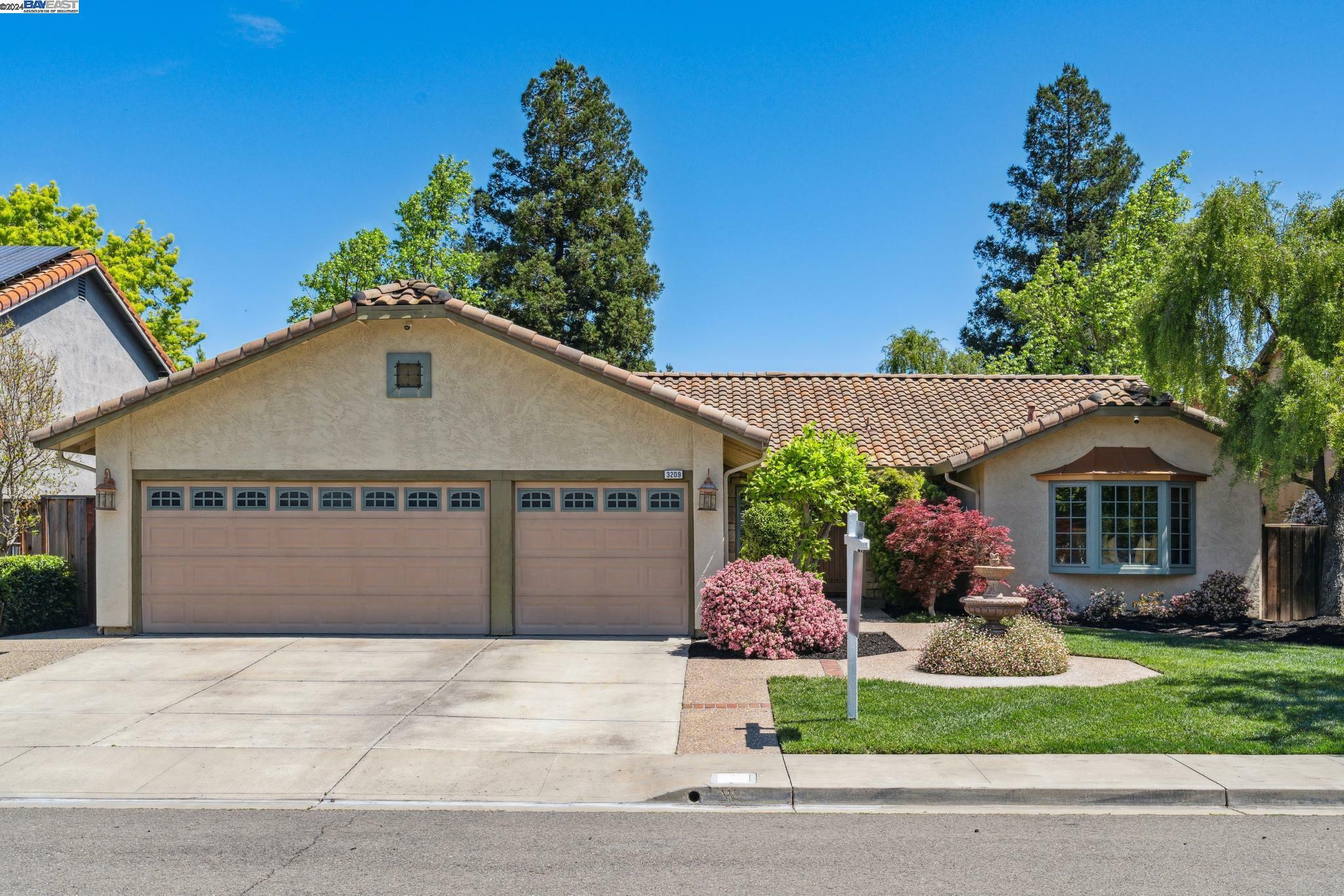 Property Photo:  3209 Curtis Cir  CA 94588 