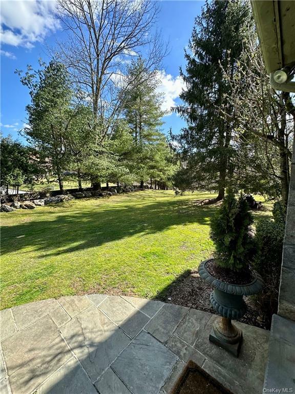 Property Photo:  10 Tall Pines Lane  NY 10549 