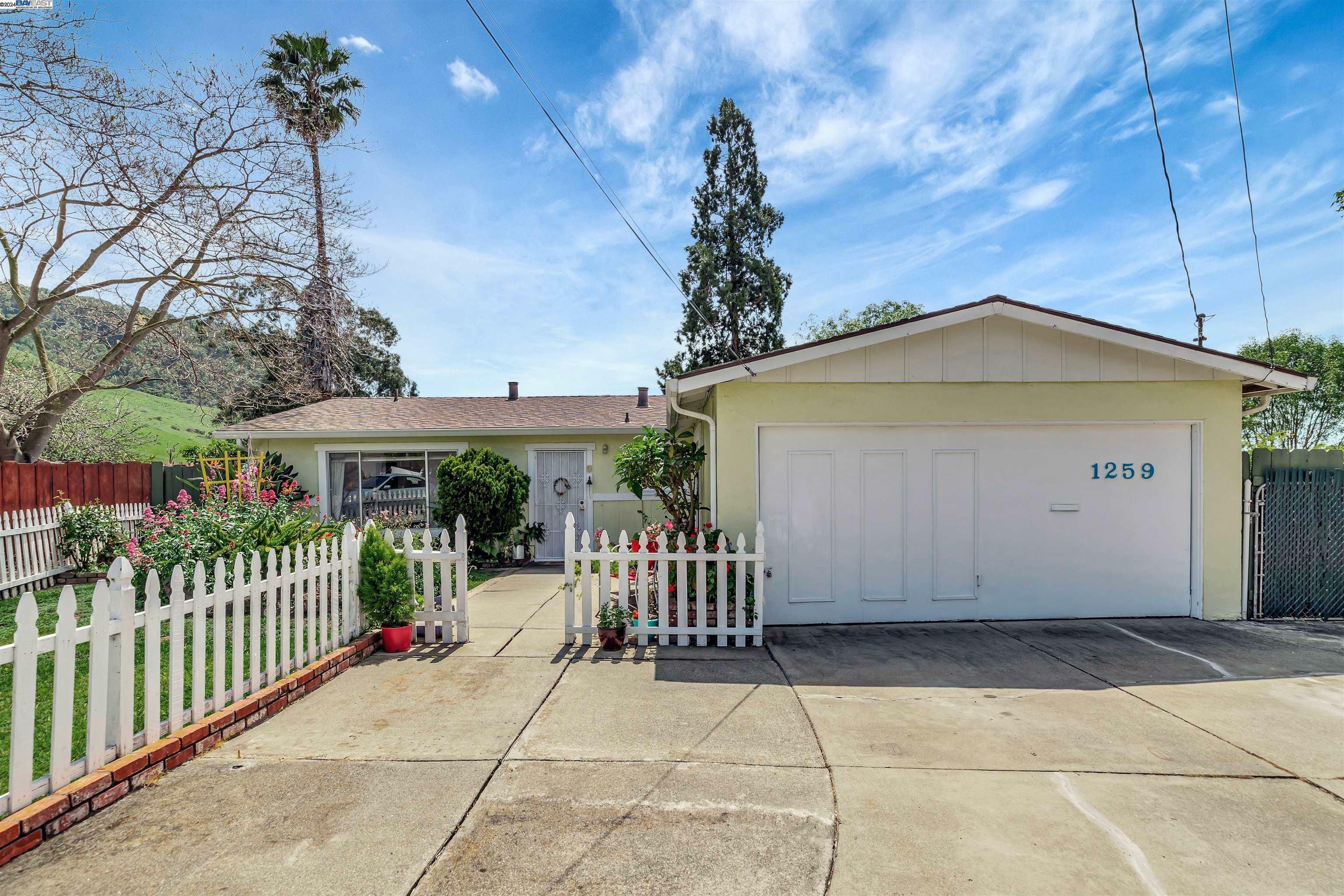 Property Photo:  1259 Filton Ct  CA 94536 