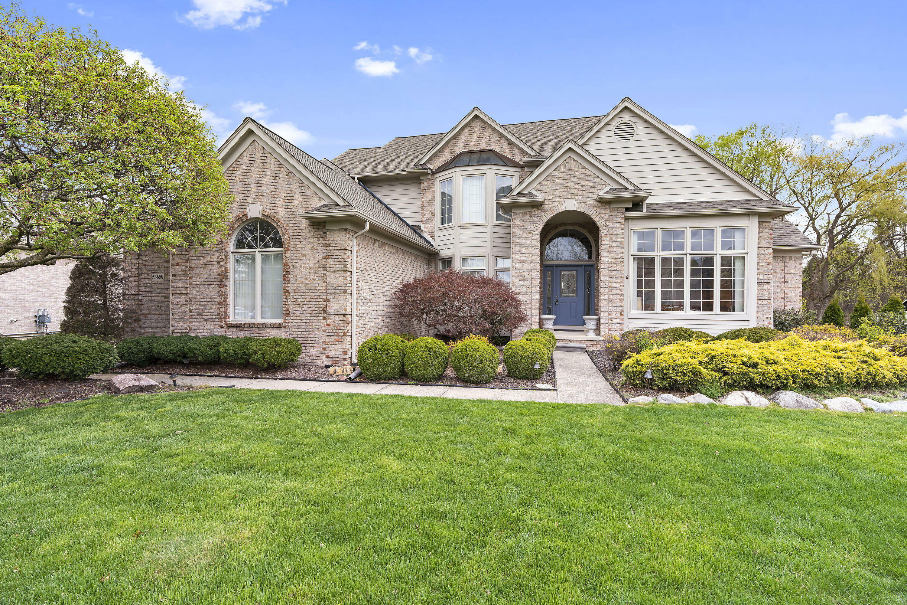 Property Photo:  53650 Cherrywood Drive  MI 48315 