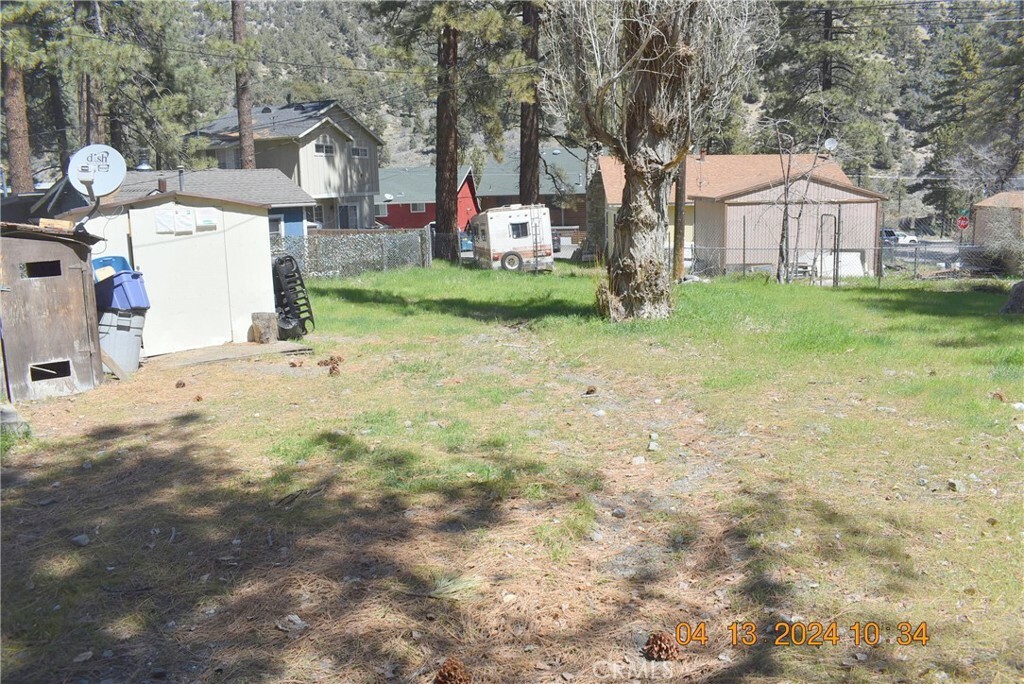 Property Photo:  1426 Betty Street  CA 92397 