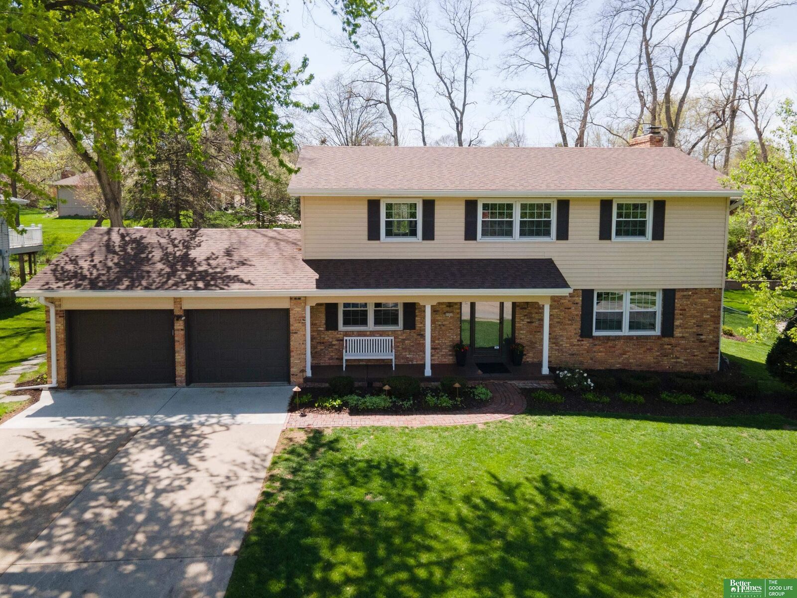 House for sale in Omaha 11717 Leavenworth Street, Omaha, NE 68154