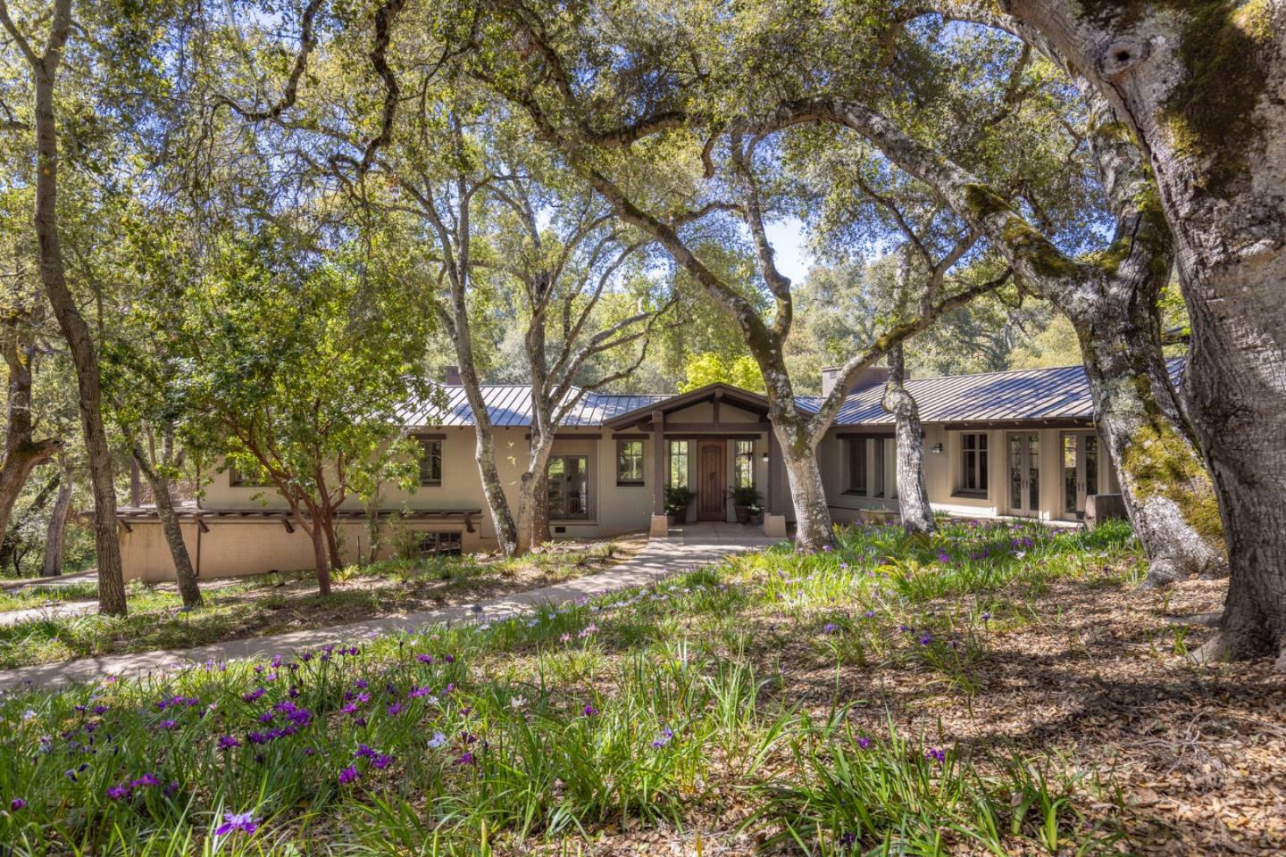 Property Photo: 7 Rumsen Trace CA 93923