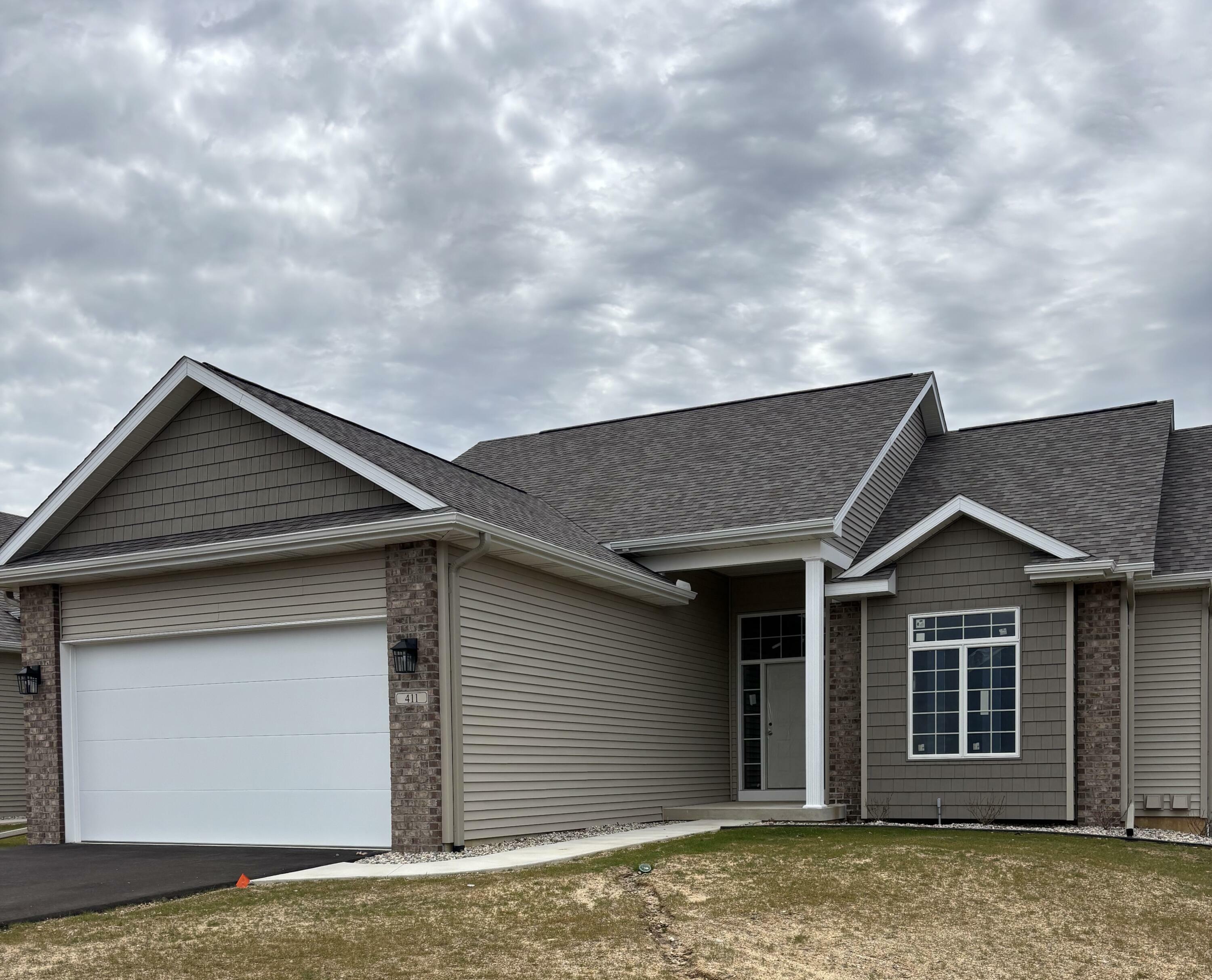 Property Photo: 411 Coventry Road MI 49015