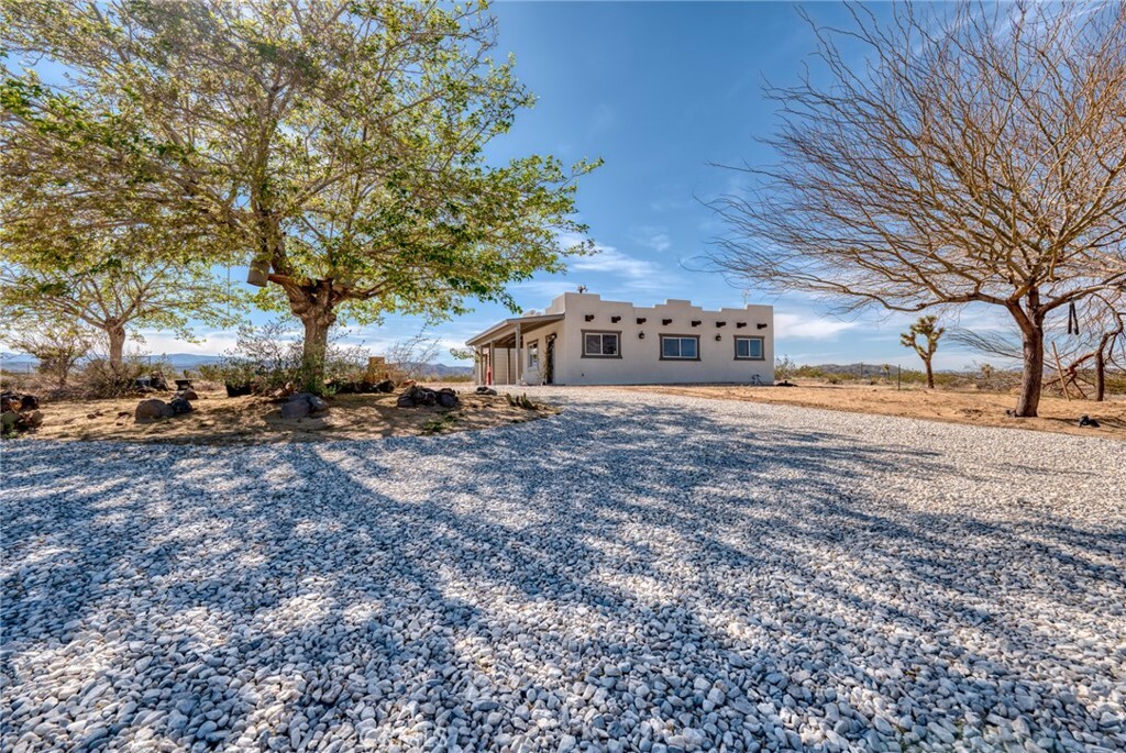 Property Photo:  1450 Becker Road  CA 92285 