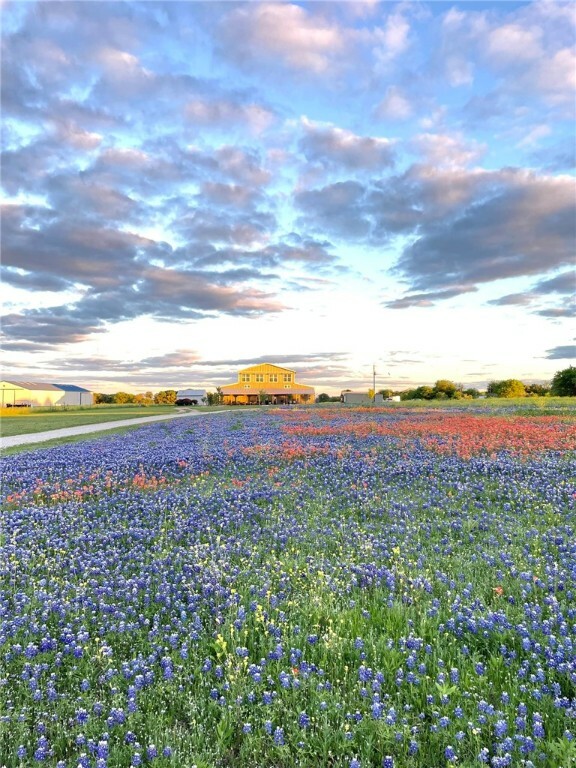 Photo de la propriété:  2041 Old Bethany Road  TX 76630 