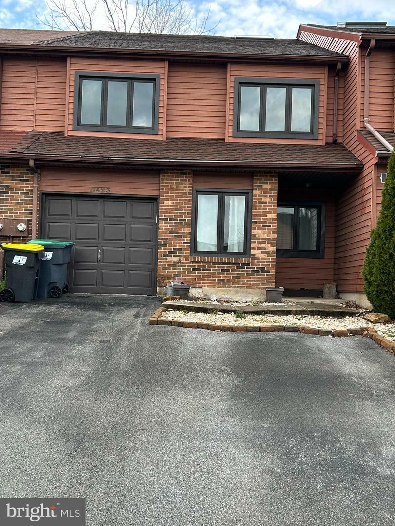 Property Photo: 5423 Pinehurst Drive DE 19808