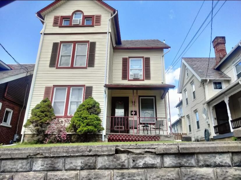 Property Photo:  520 Race Street  PA 18032 
