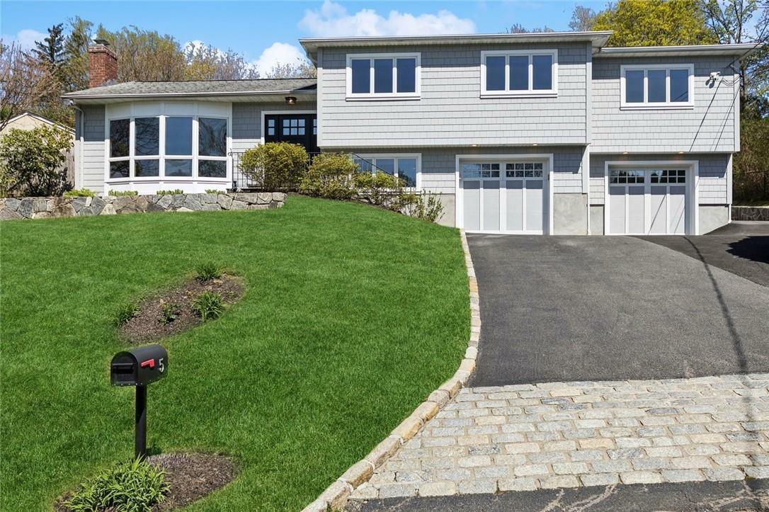 Property Photo:  5 Tuttle Drive  NY 10562 