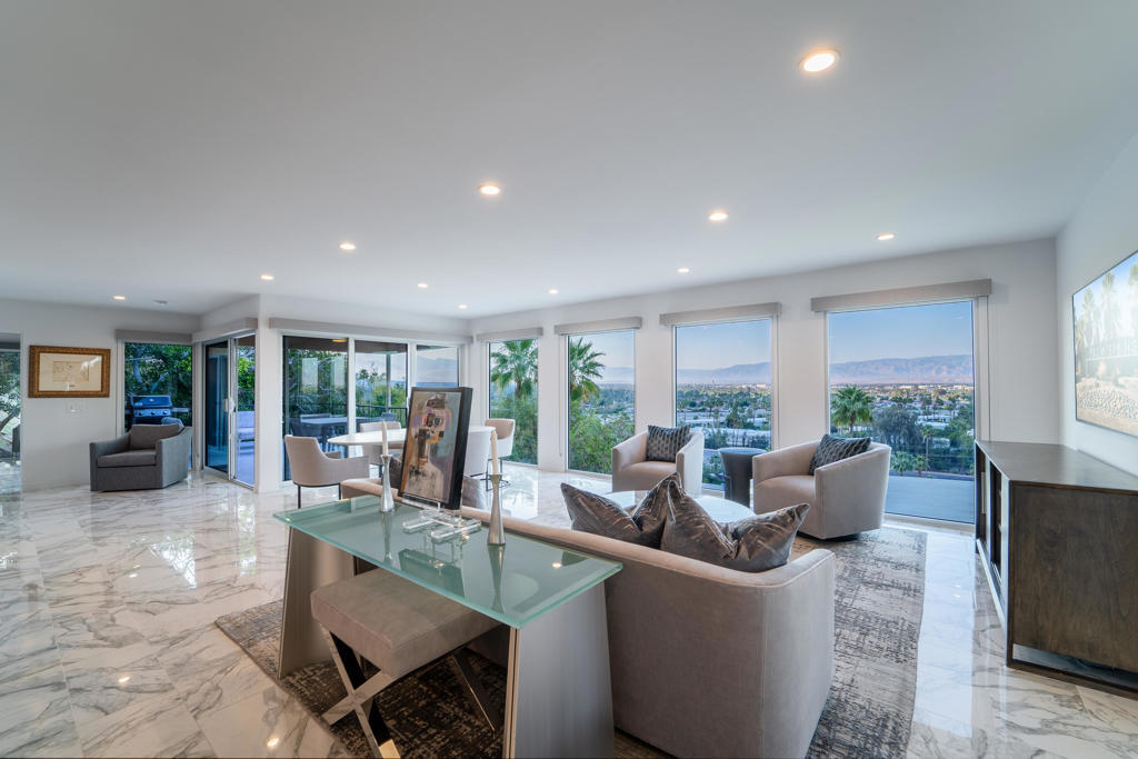 Property Photo: 2005 Southridge Drive CA 92264