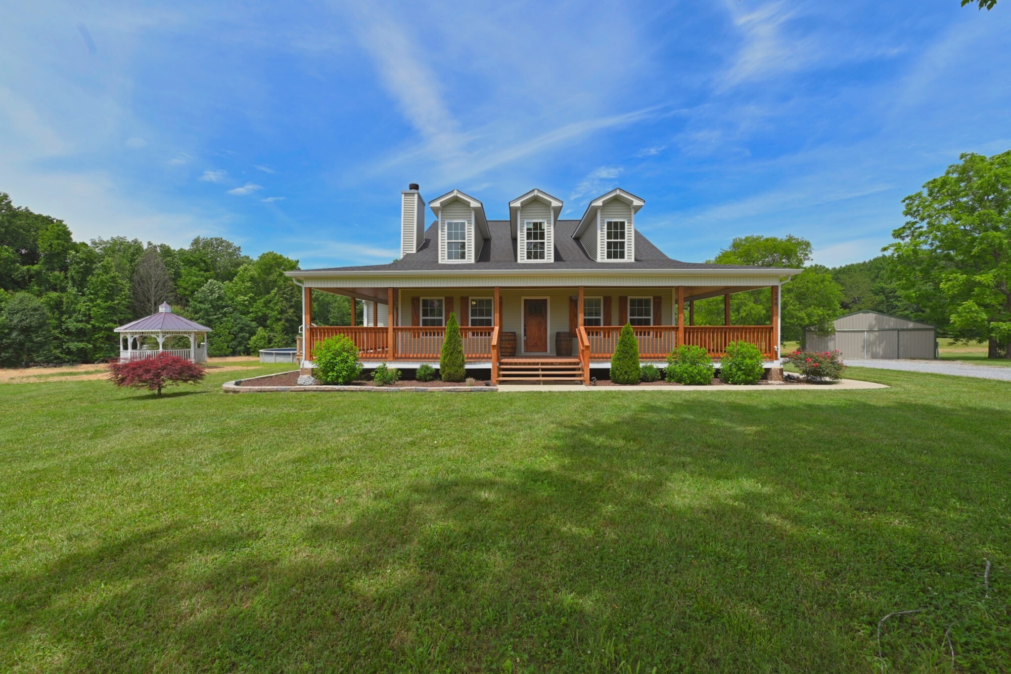 Property Photo:  240 Trivett Dr  TN 37148 
