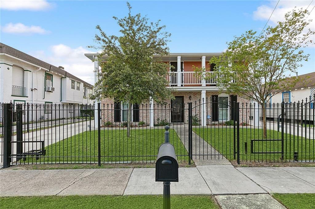 Property Photo:  2482 Dreux Avenue  LA 70122 