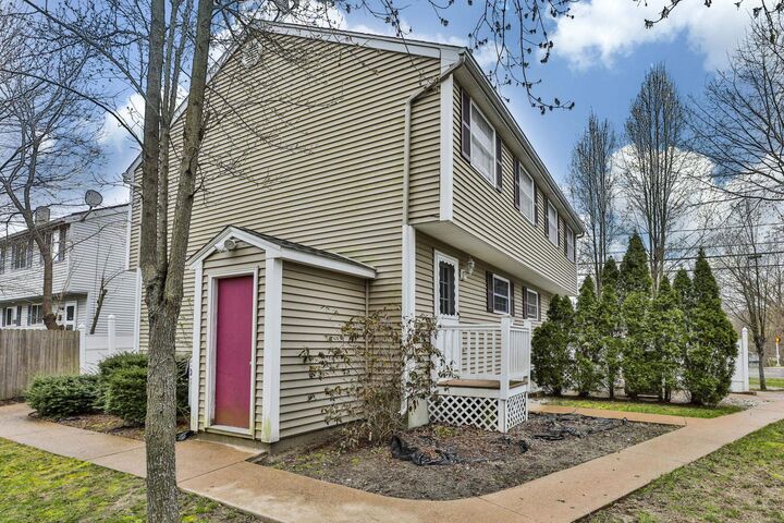 Property Photo:  1522 Candia Road  NH 03109 