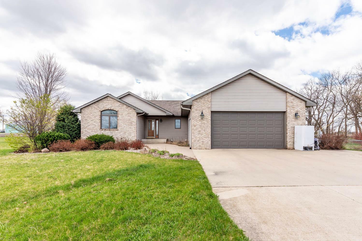 Property Photo: 61389 103rd Street MN 56068