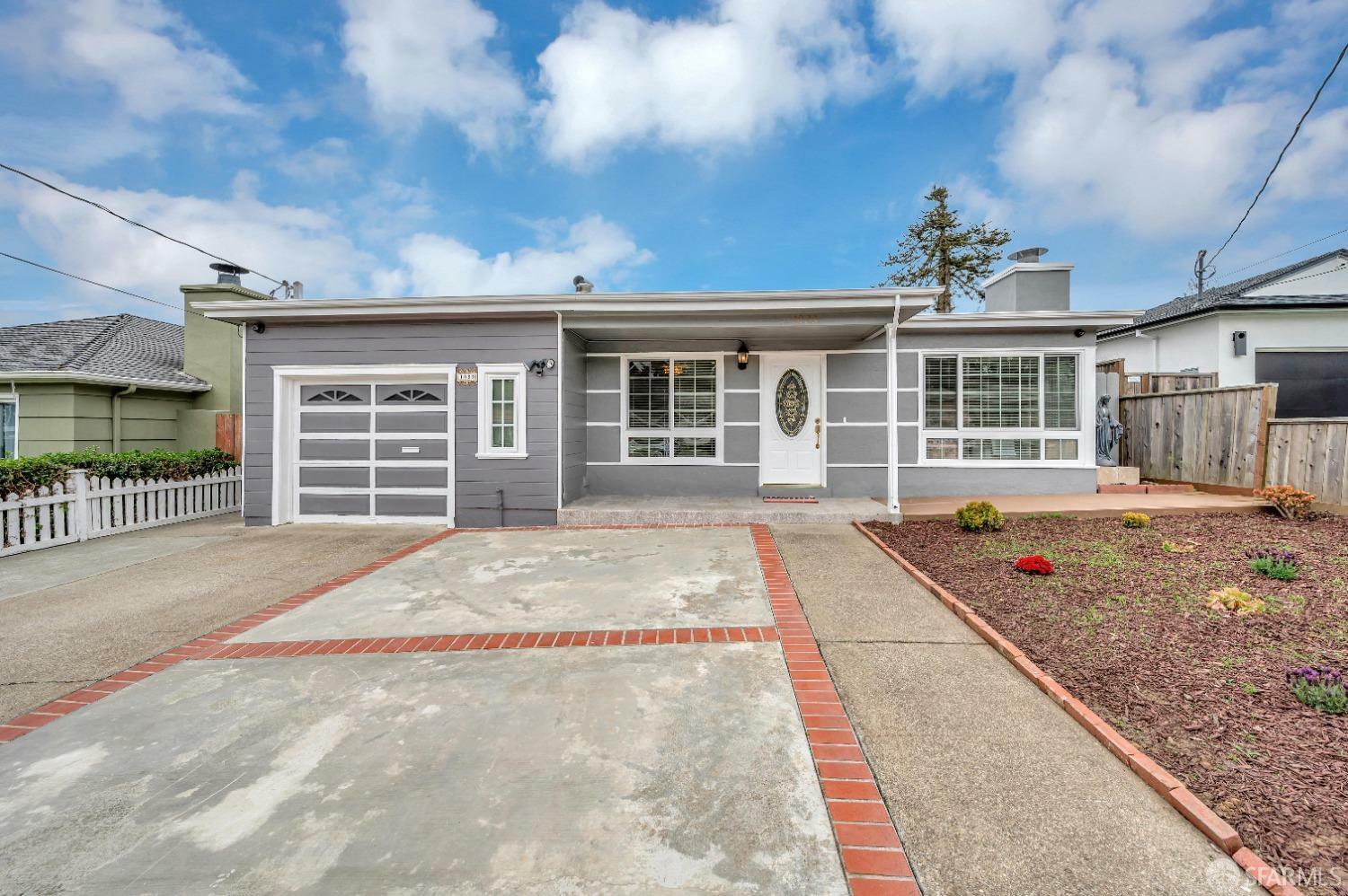 Property Photo: 1023 Gilman Drive CA 94015
