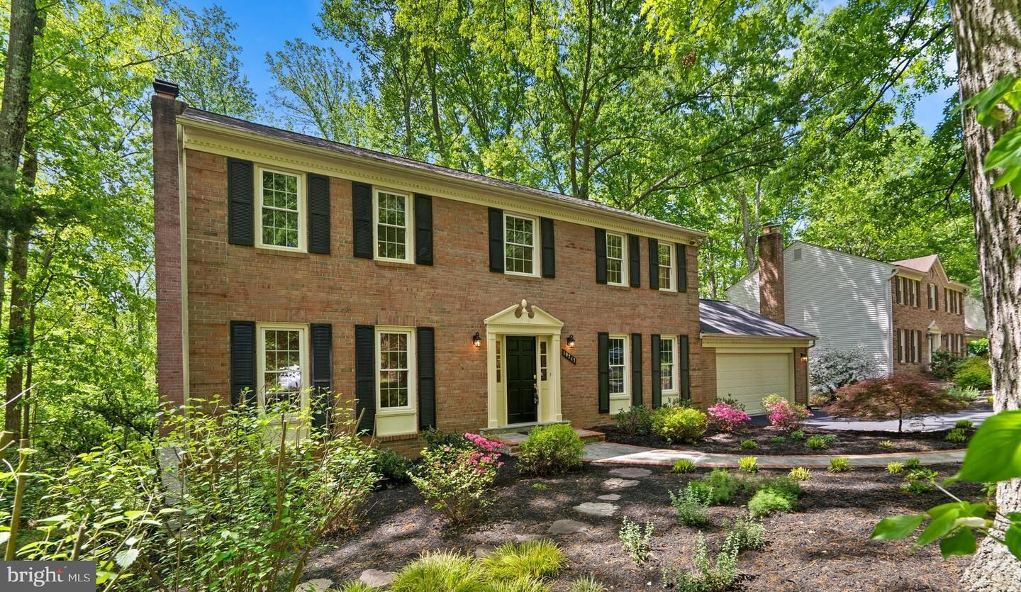 Property Photo: 10717 Midsummer Drive VA 20191