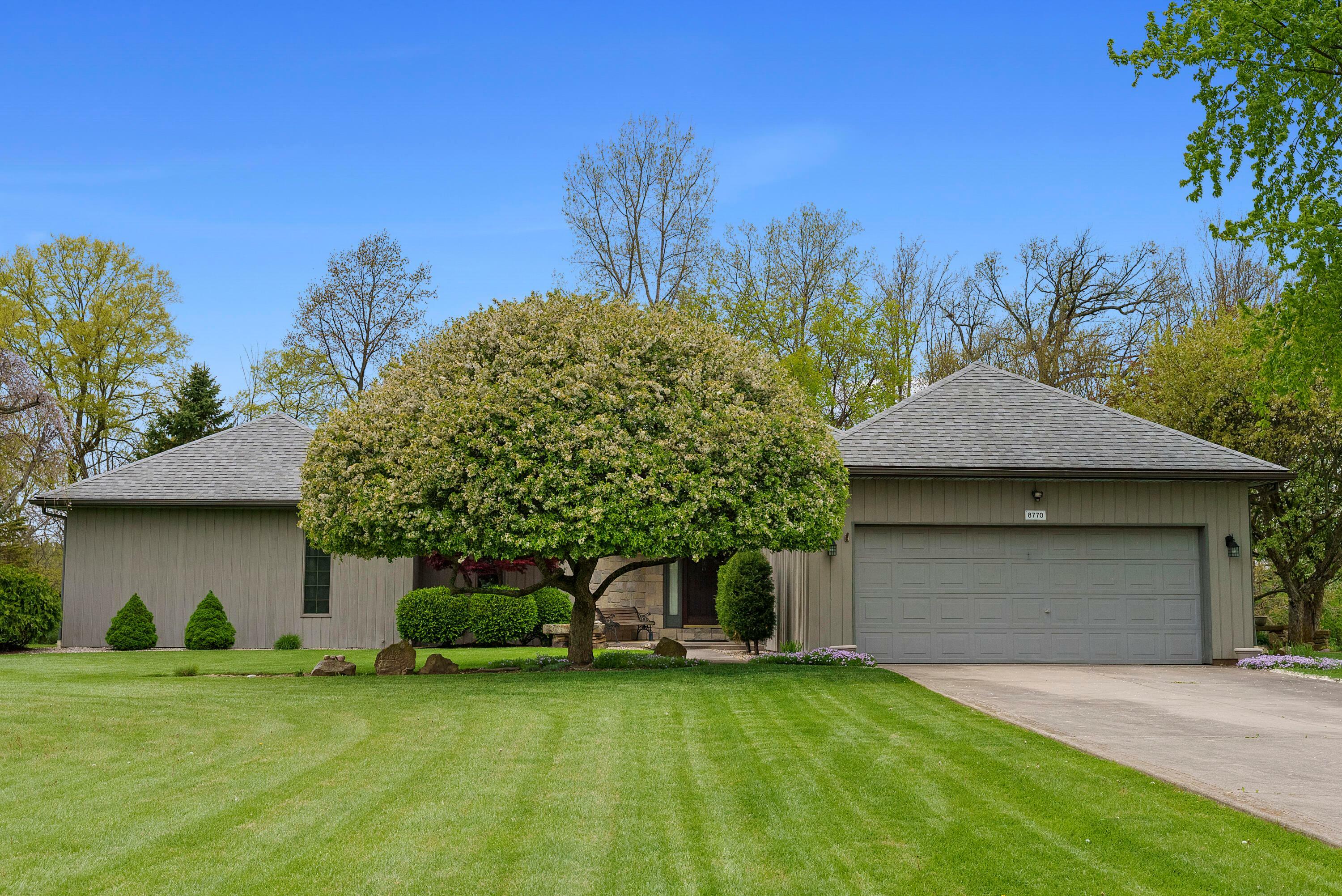 8770 Colvin Drive  Plain City OH 43064 photo