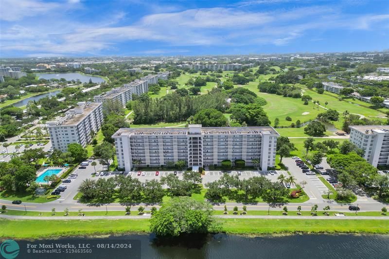 Property Photo:  3250 N Palm Aire Dr 607  FL 33069 