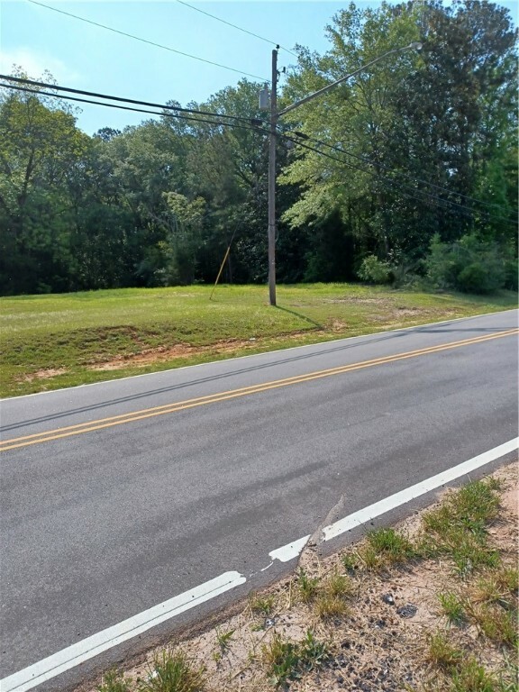 Property Photo:  1788 King Road  AL 36854 