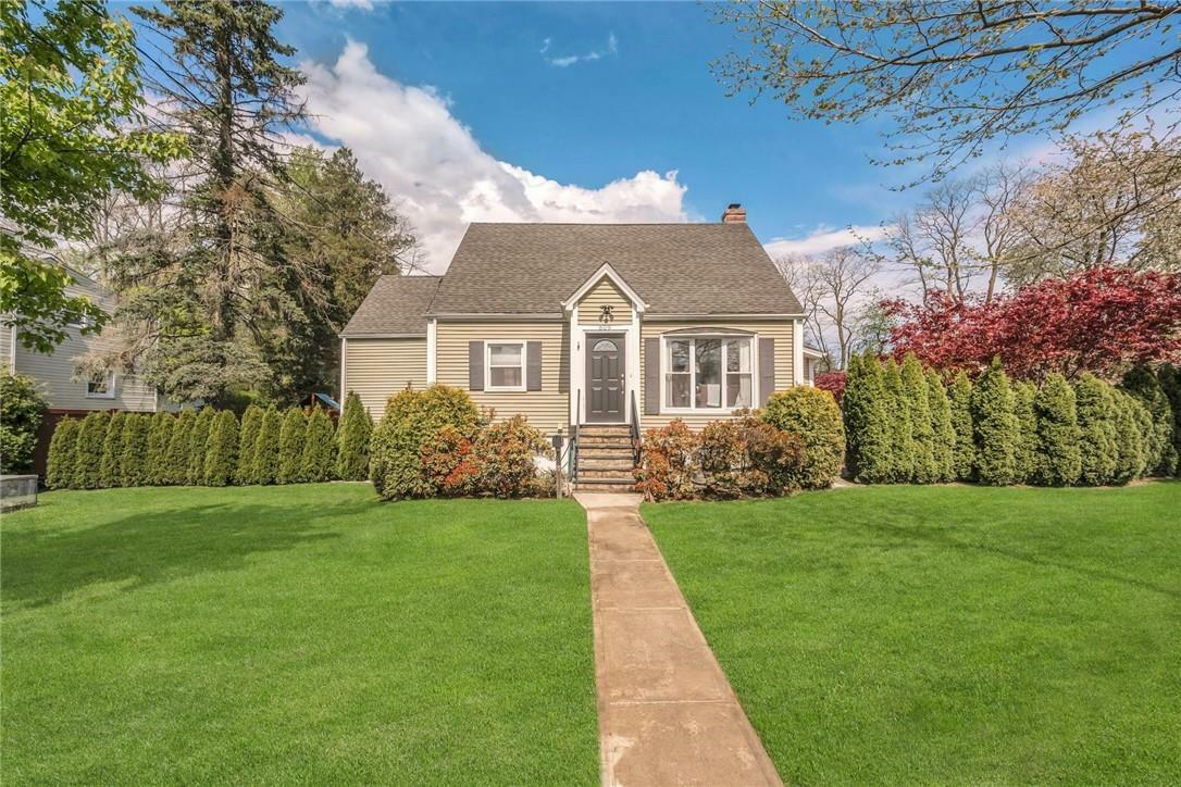 Property Photo:  609 Wood Street  NY 10543 