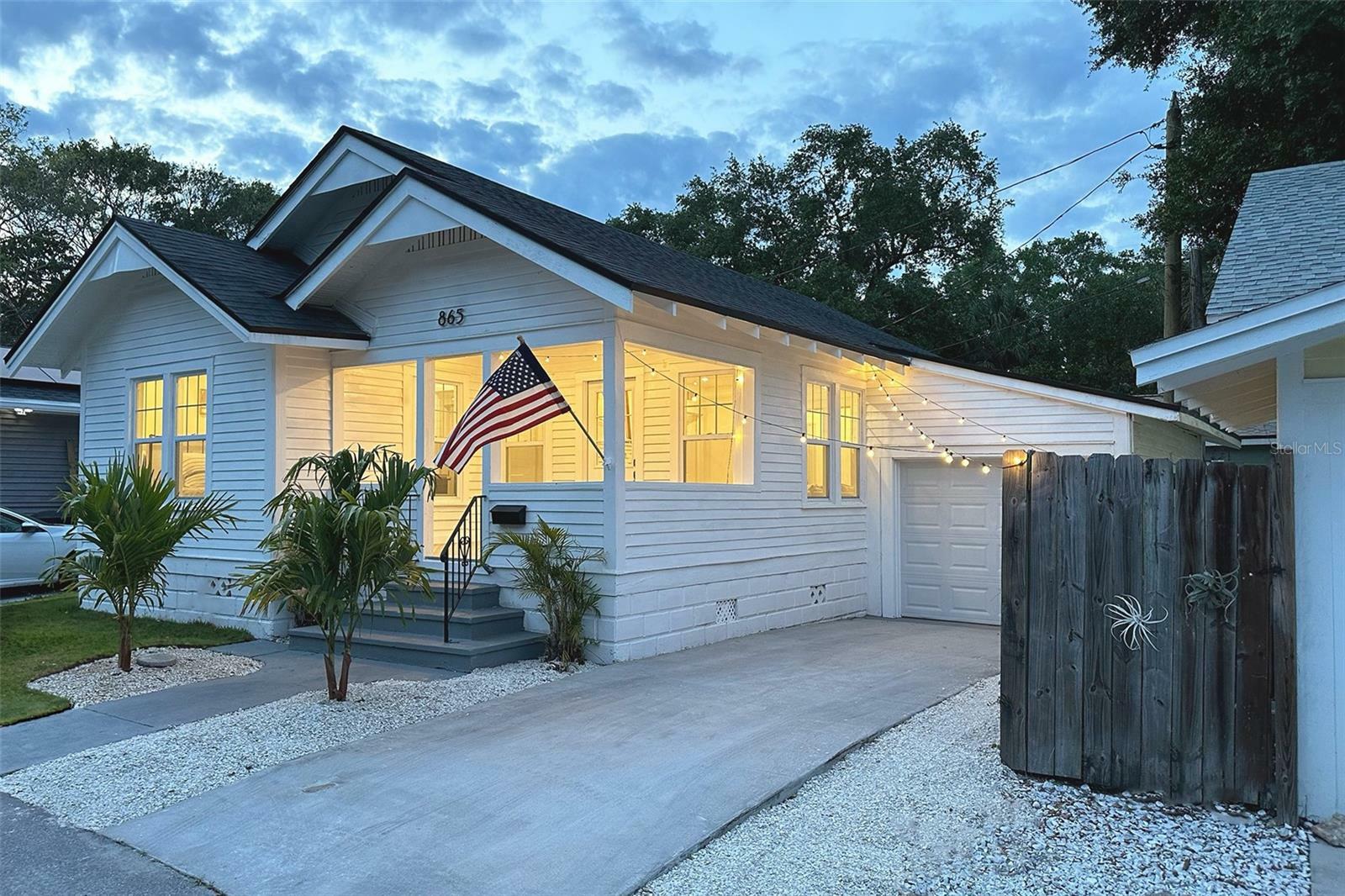 Property Photo:  865 Marion Court S  FL 33701 