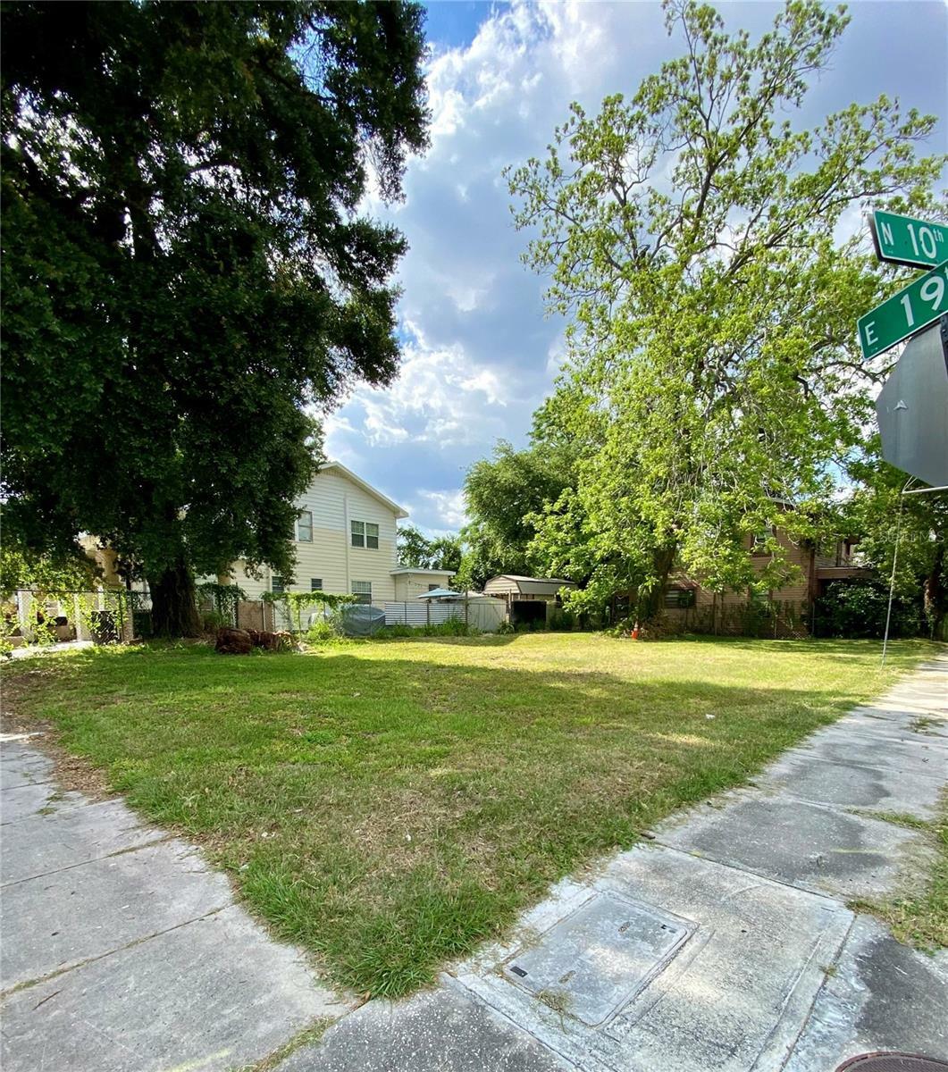 Property Photo:  1002 E 19th Avenue  FL 33605 