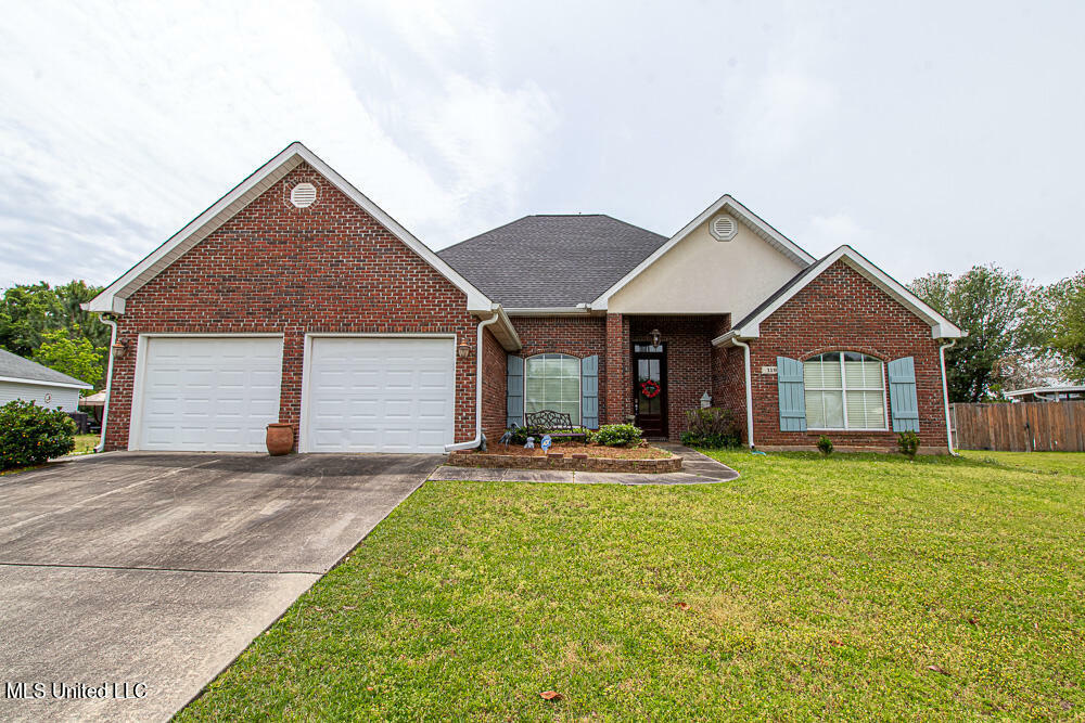 Property Photo:  119 Hawthorne Drive  MS 39560 