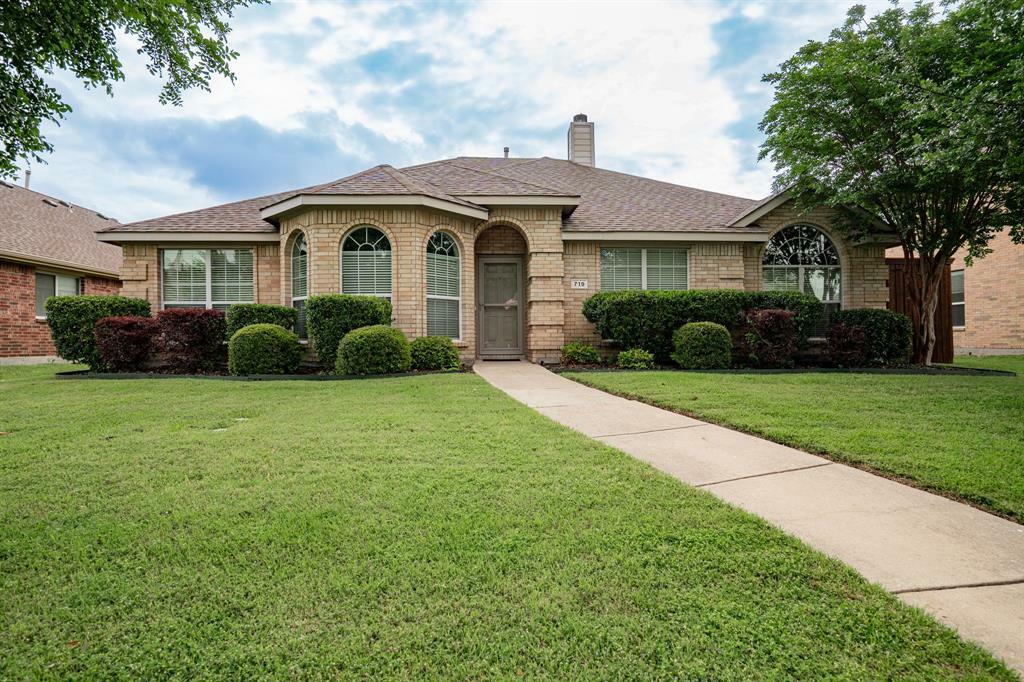 Property Photo:  719 Sweet Peach Drive  TX 75002 