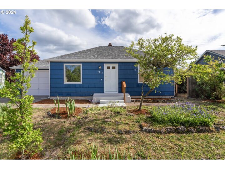 1421 Parker St  Springfield OR 97477 photo