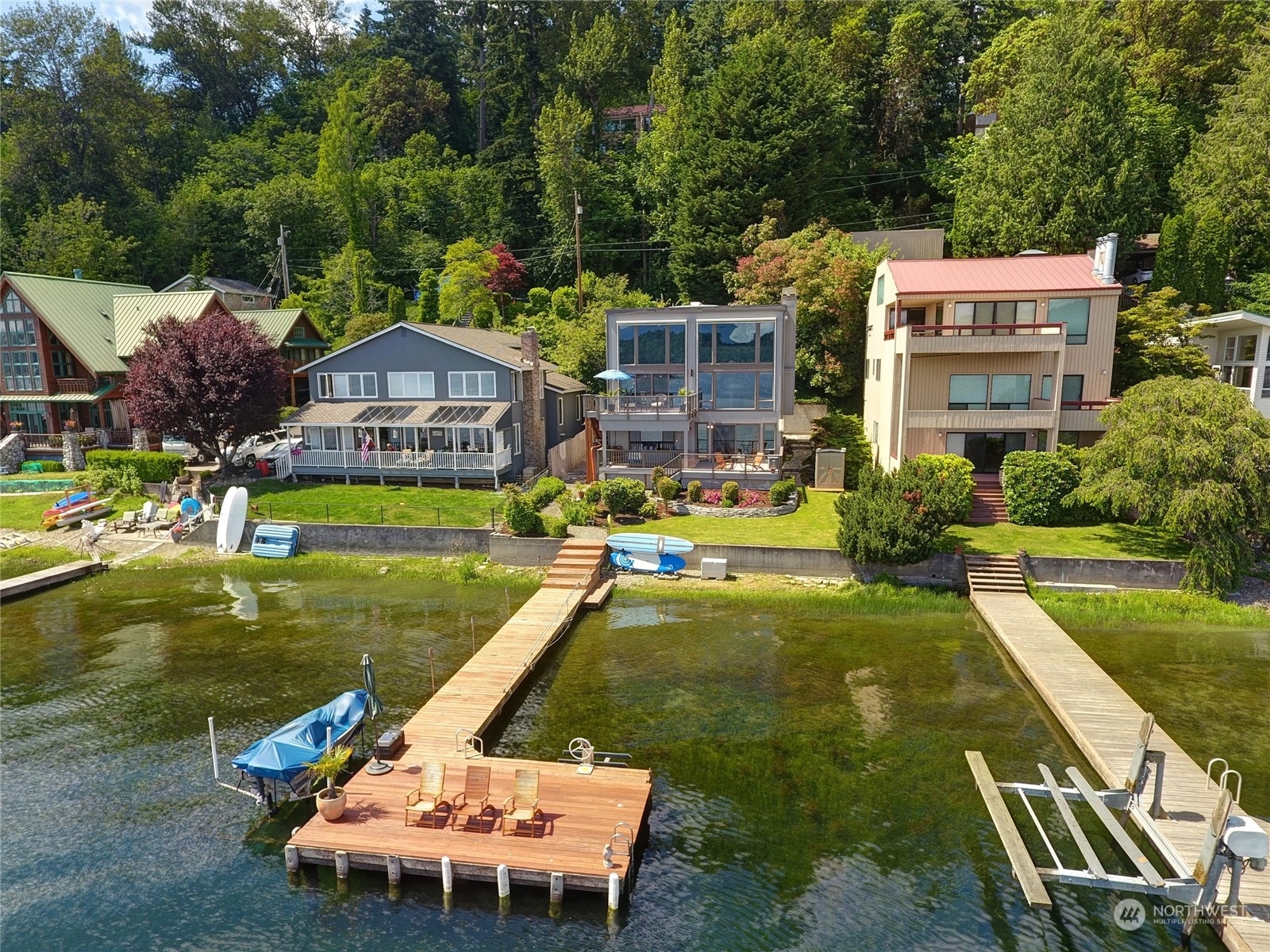 Property Photo:  1120 W Lake Sammamish Parkway NE  WA 98008 