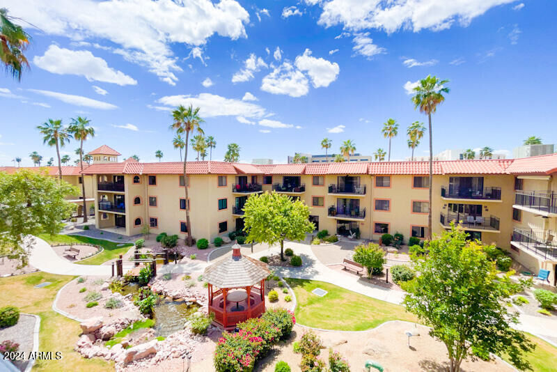 Property Photo:  10330 W Thunderbird Boulevard B304  AZ 85351 