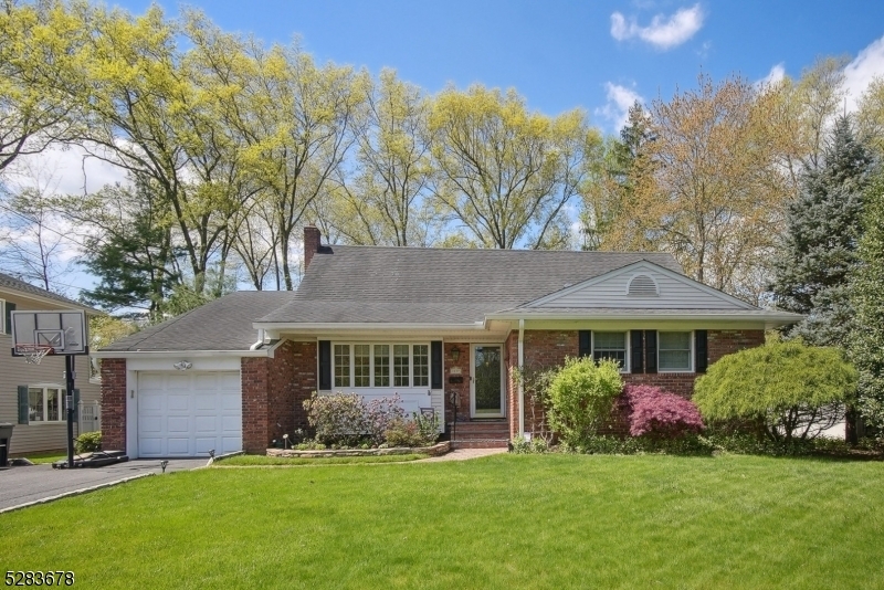 Property Photo:  49 Coddington Dr  NJ 07974 