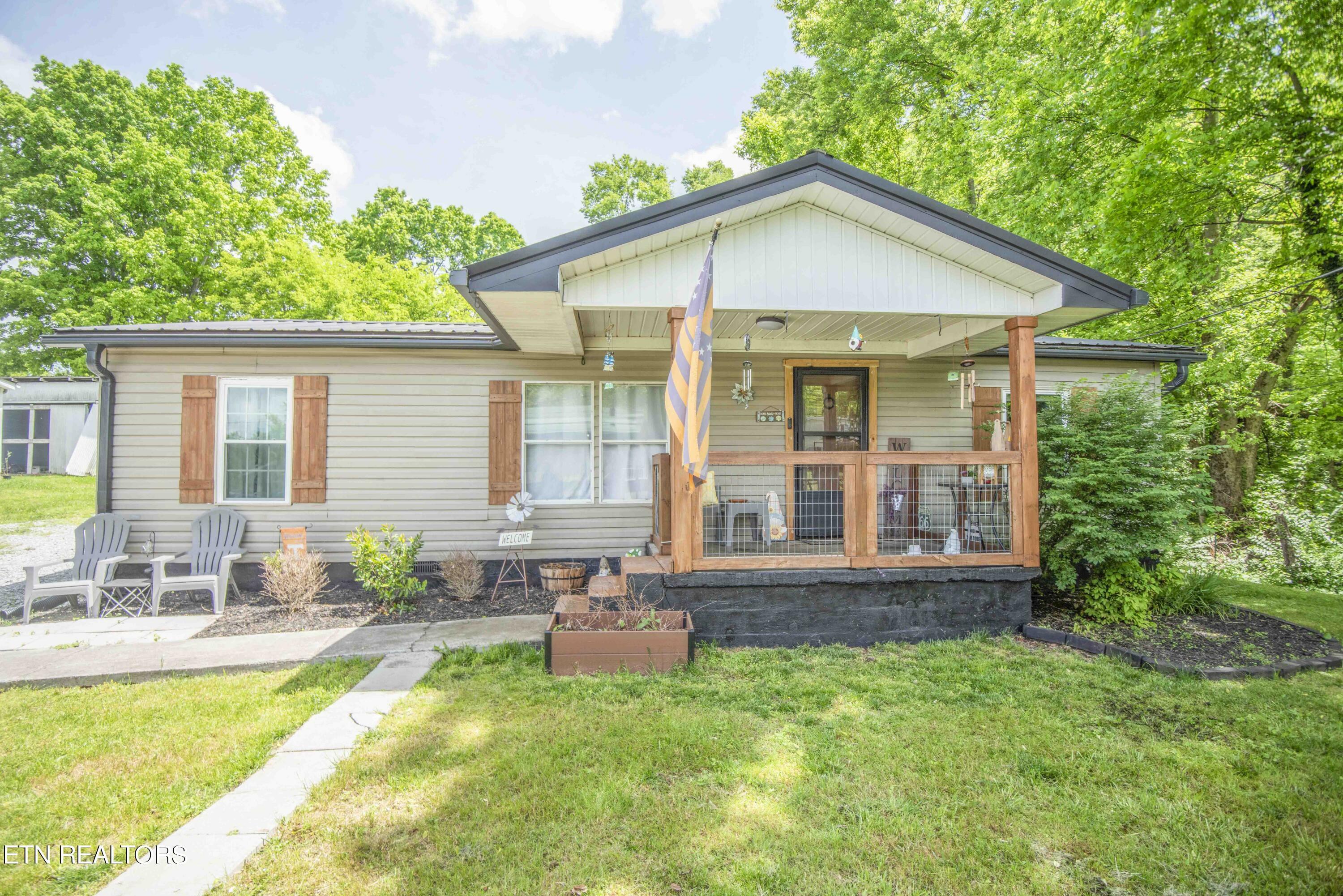 Property Photo:  714 Fair St  TN 37874 