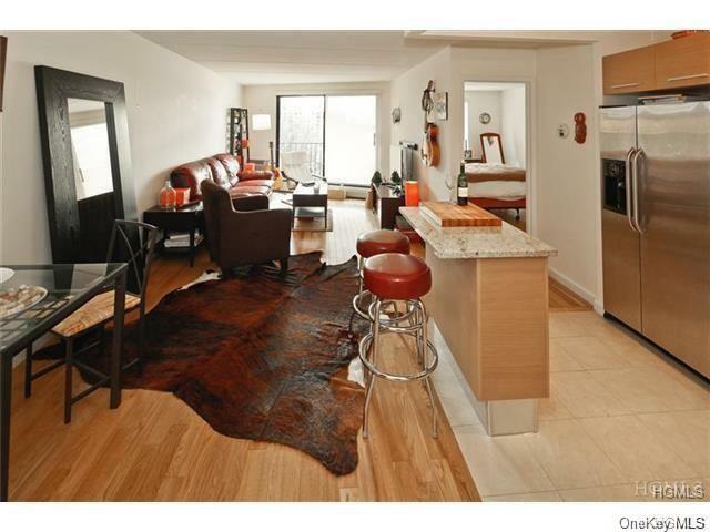 Property Photo:  1155 Warburton Avenue 7N  NY 10701 