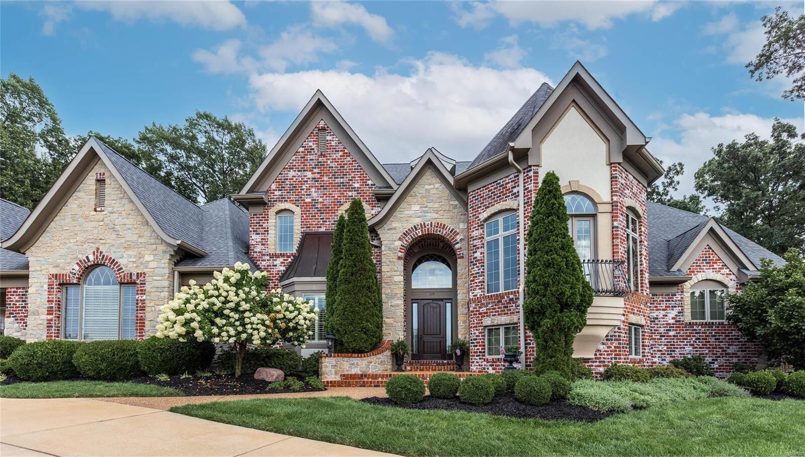 Property Photo: 110 Grand Meridien Forest Drive MO 63005