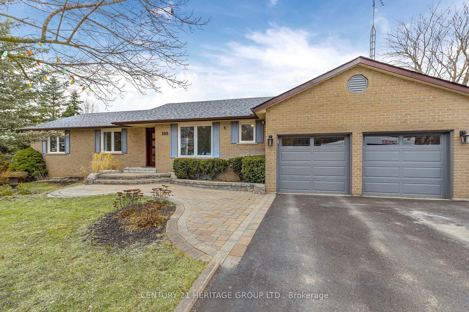 Property Photo:  108 Cook Dr  ON L7B 0E5 