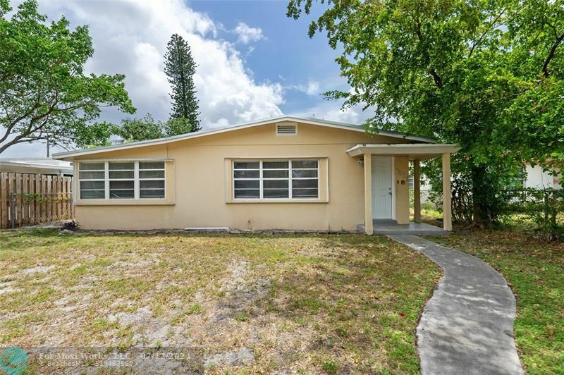 Property Photo:  1236 NW 7th Ter  FL 33311 