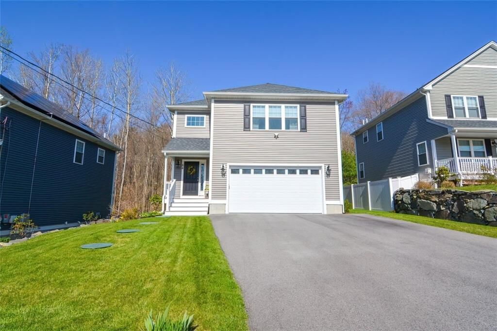 Property Photo:  34 Hickory Road  RI 02864