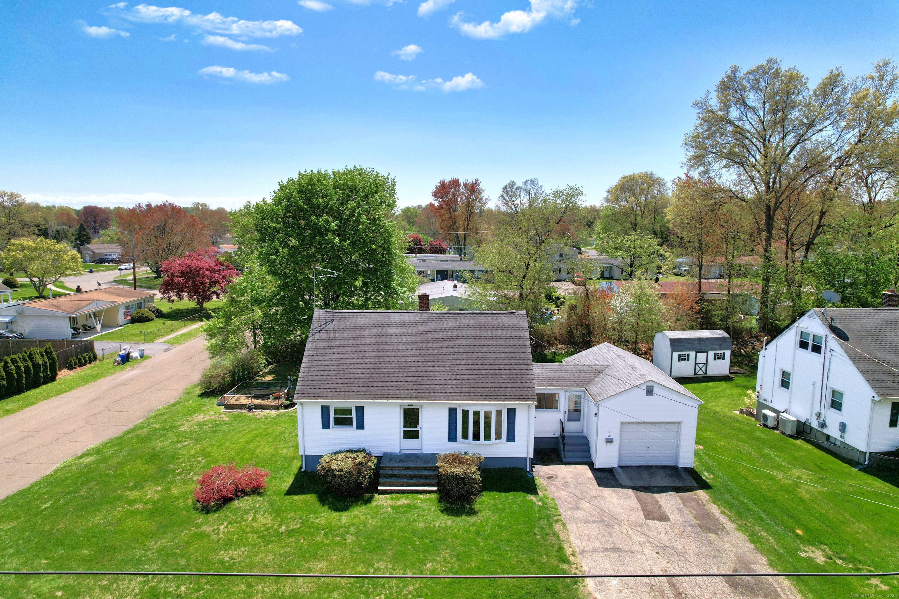Property Photo: 135 Kenyon Street CT 06614