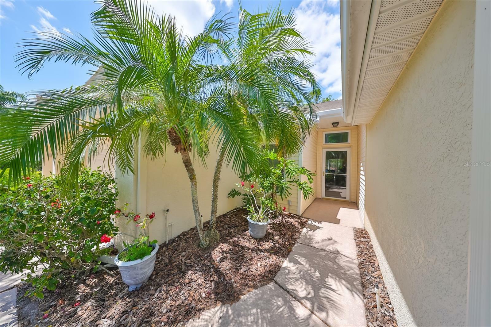 Property Photo:  2443 Nantucket Harbor Loop  FL 33573 