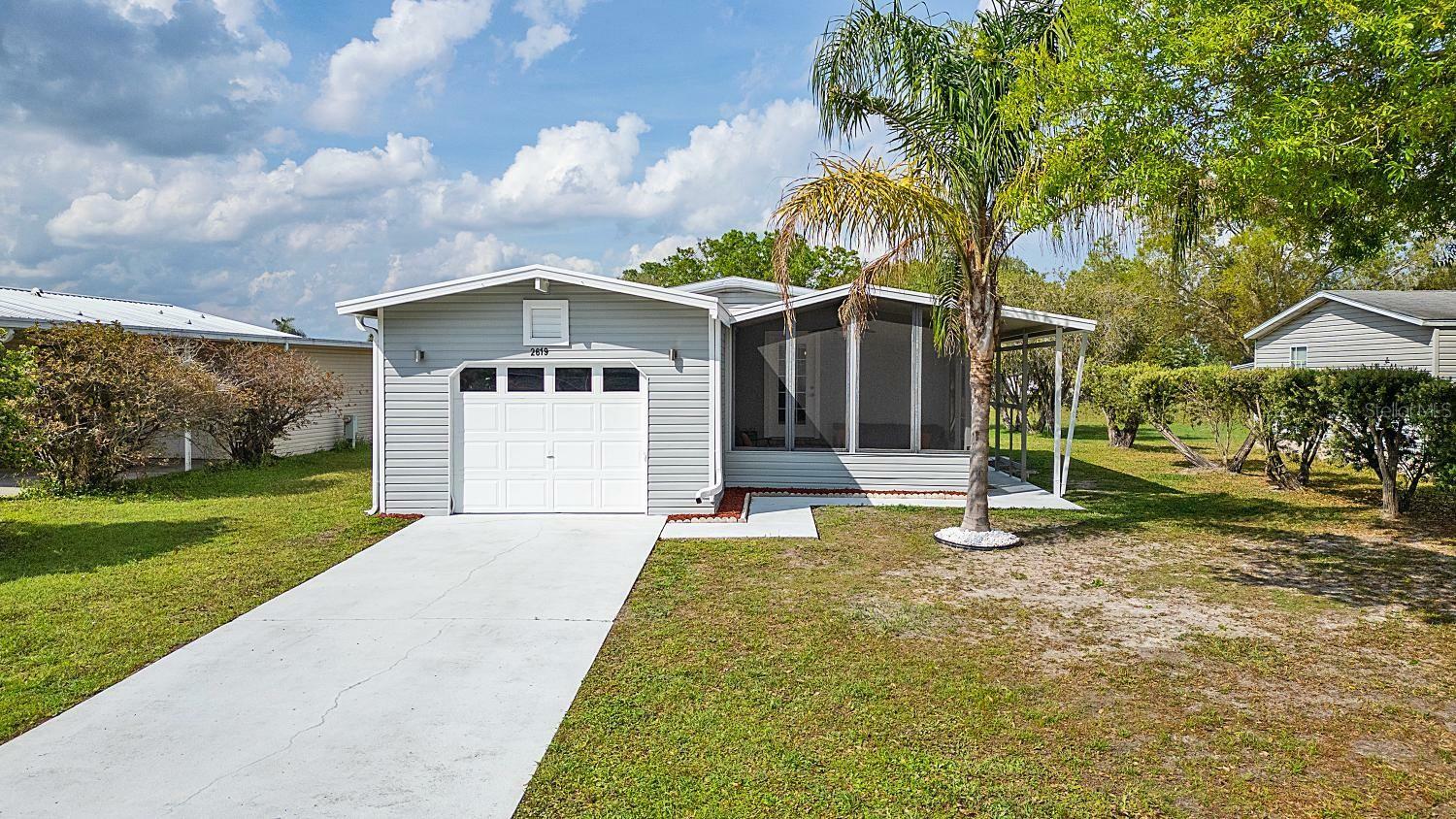 Property Photo:  2619 Einwood Drive  FL 34758 