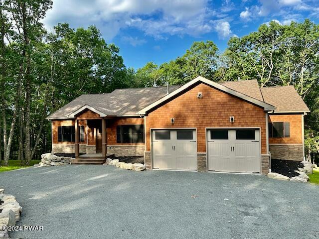 Property Photo:  805 Visalia Court  PA 18428 