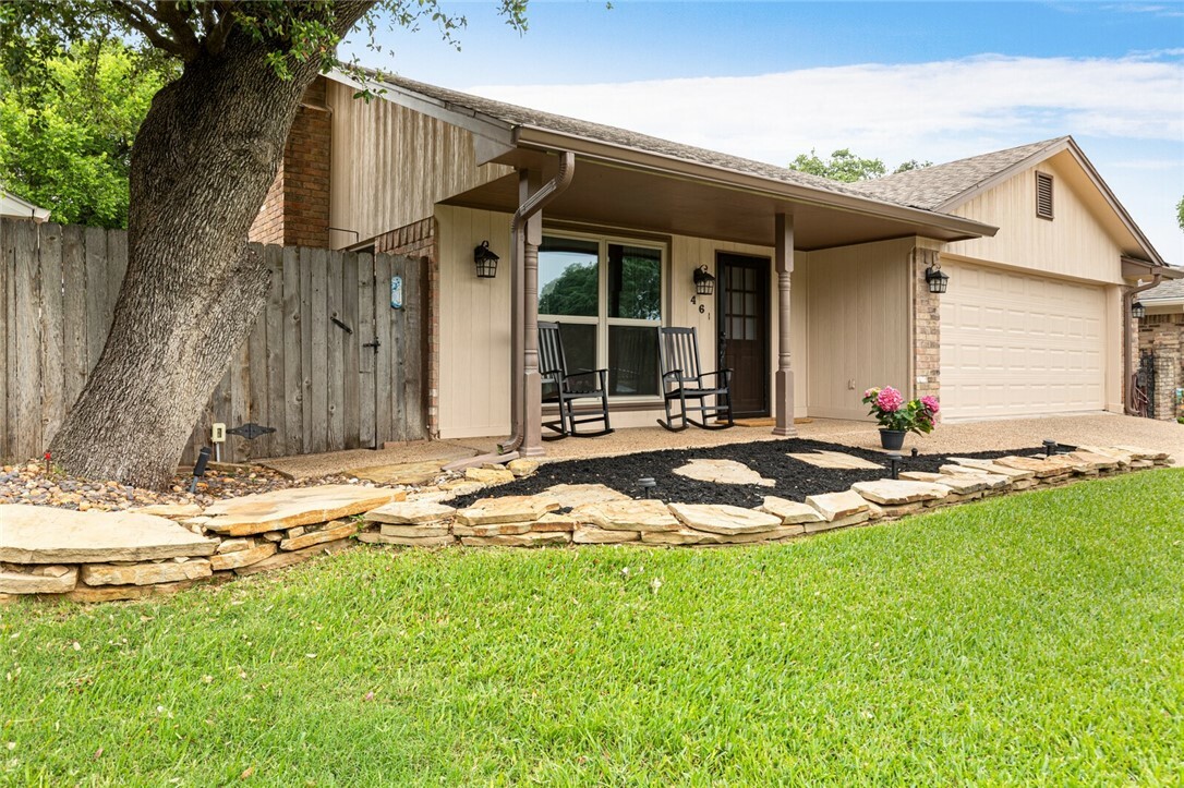 Property Photo:  46 Sugar Creek Place  TX 76712 