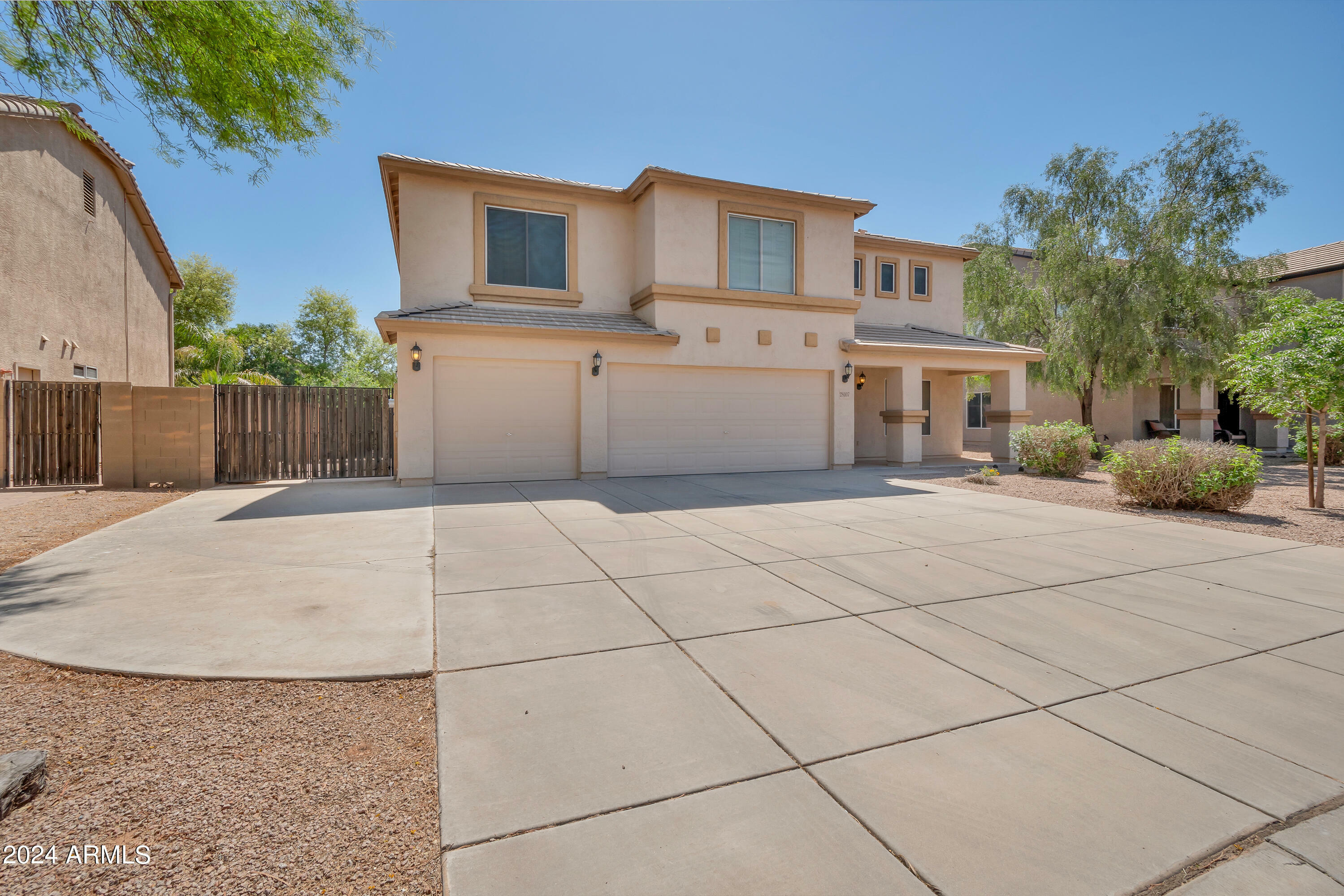 Property Photo:  28107 N Limestone Lane  AZ 85143 