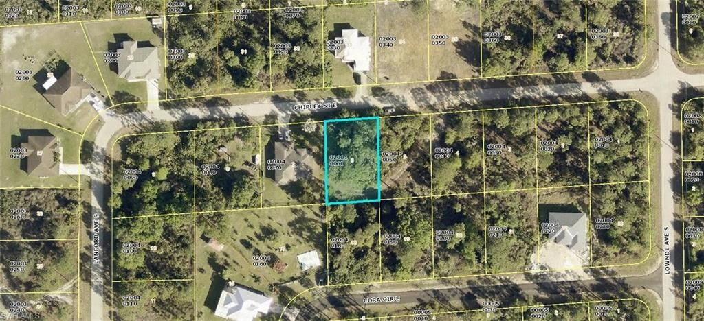 Property Photo: 1122 Chipley St FL 33974